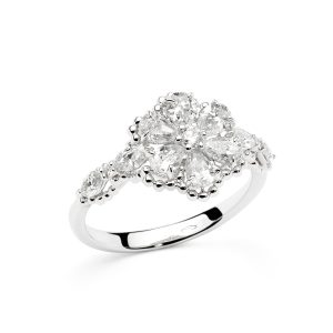 Anillo con diamantes