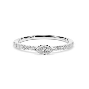 ANILLO CON DIAMANTE TALLA MARQUISE Y BRILLANTES