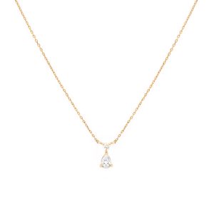 Colgante con diamante talla pera
